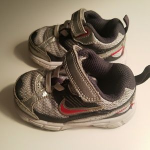 Toddler Nike sneakers